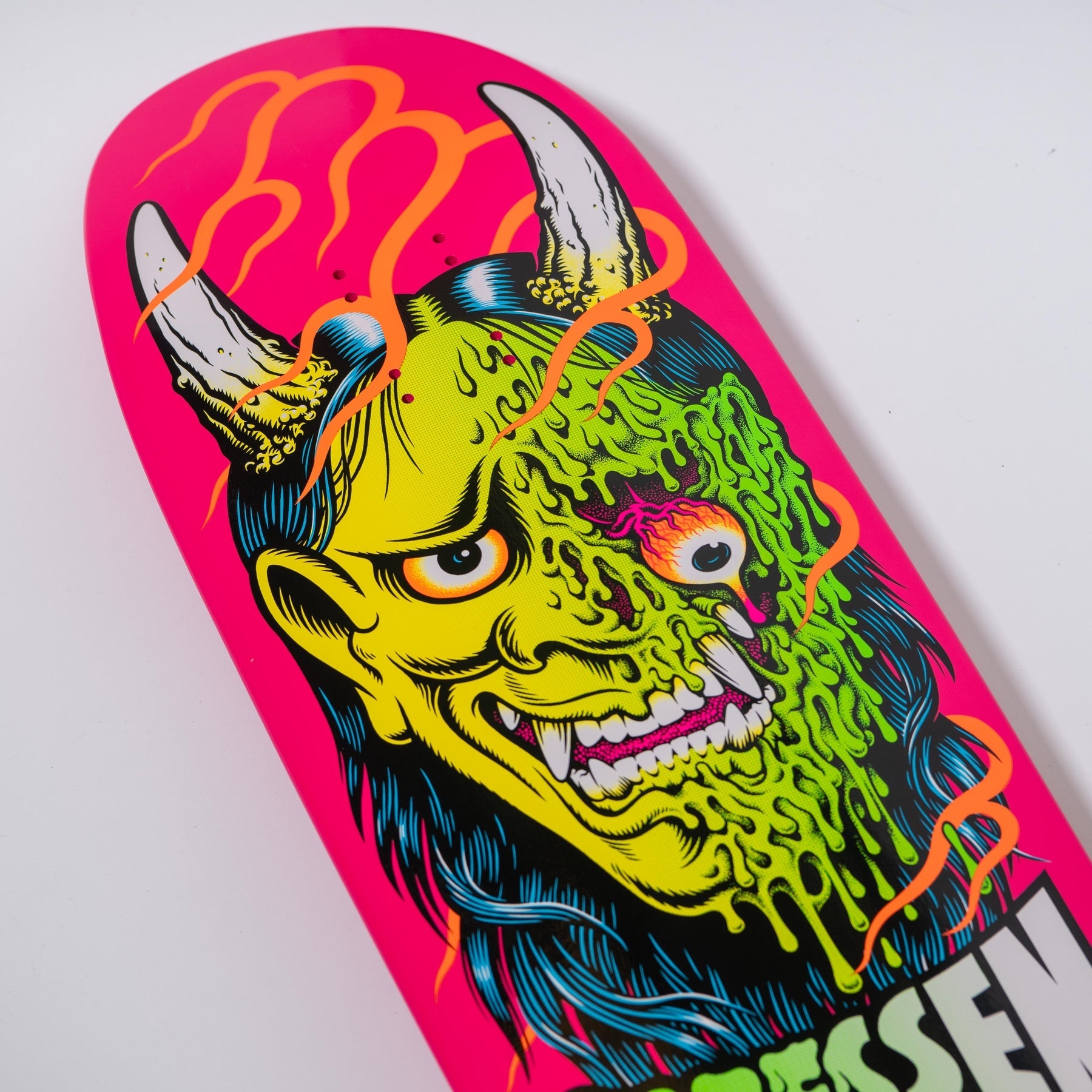 SantaCruz Dressen HannyMaskデッキ9.3×32.36㌅ SANTA CRUZ DECK - DRESSEN HANNYA MASK (9.3