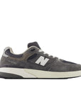 NEW BALANCE ANDREW REYNOLDS 933 GREY/BLACK - The Drive Skateboard Shop
