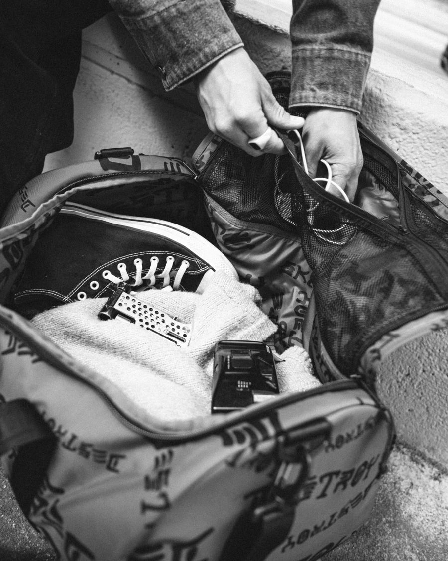 HERSCHEL X THRASHER SKATE DUFFLE ASPHALT/BLACK