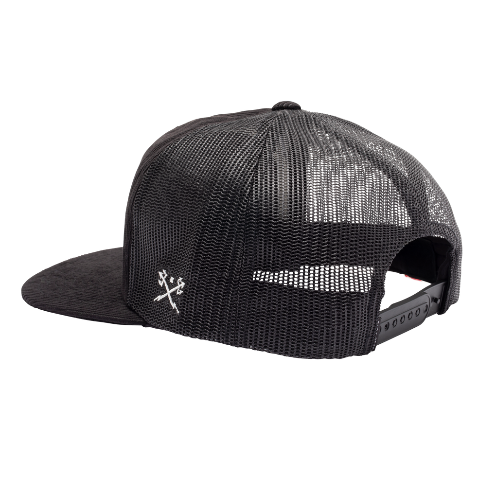 DARK SEAS METAL TRUCKER HAT BLACK
