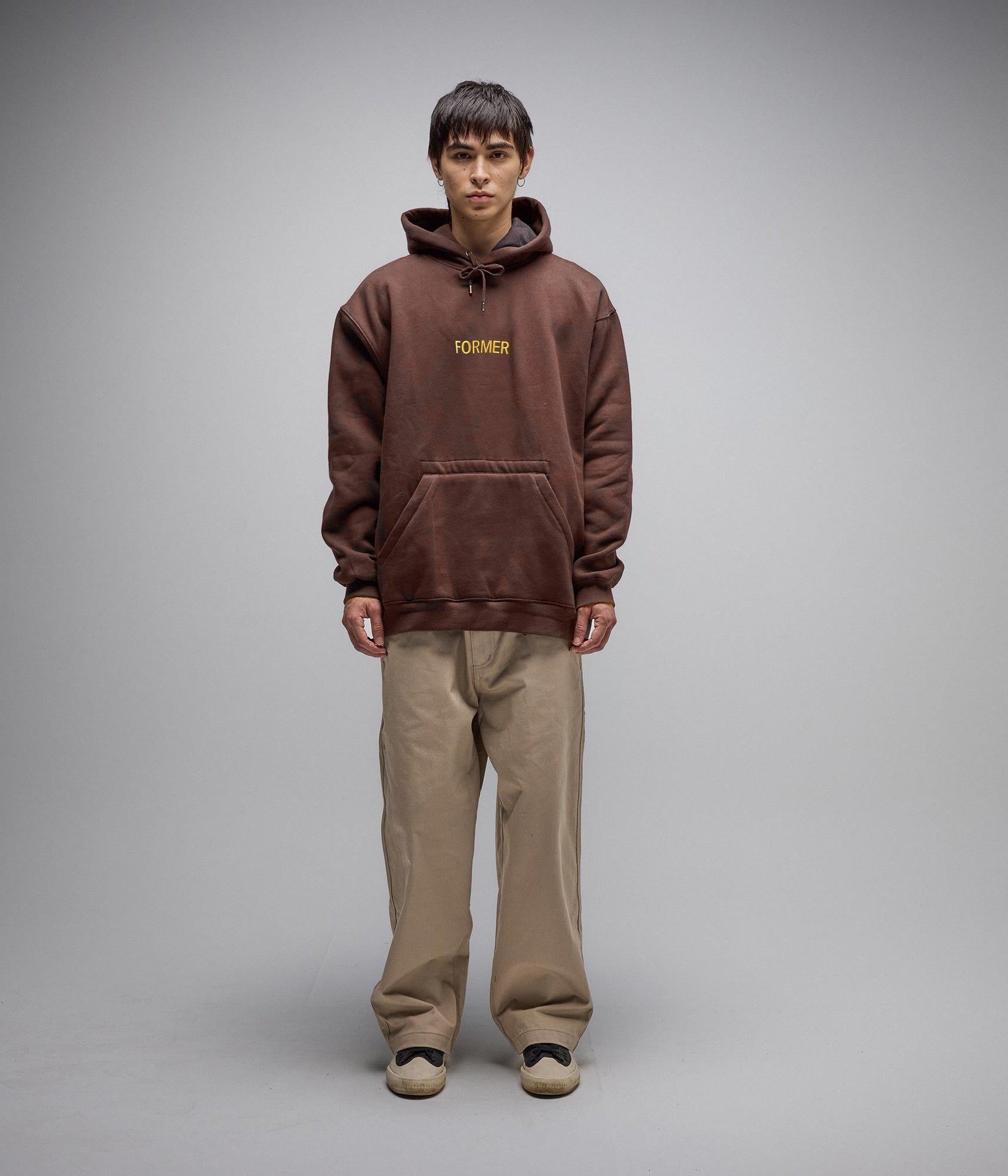 FORMER LEGACY EMB HOODY BROWN