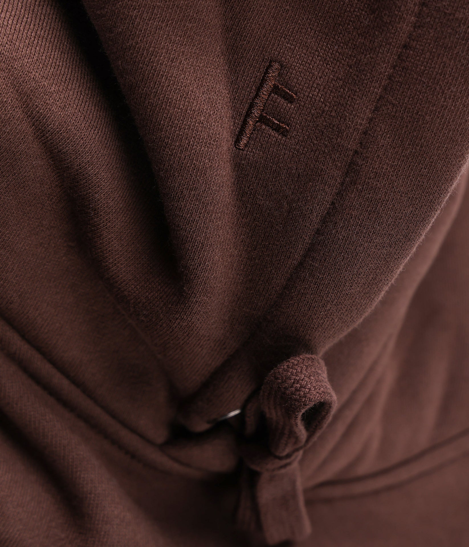 FORMER LEGACY EMB HOODY BROWN