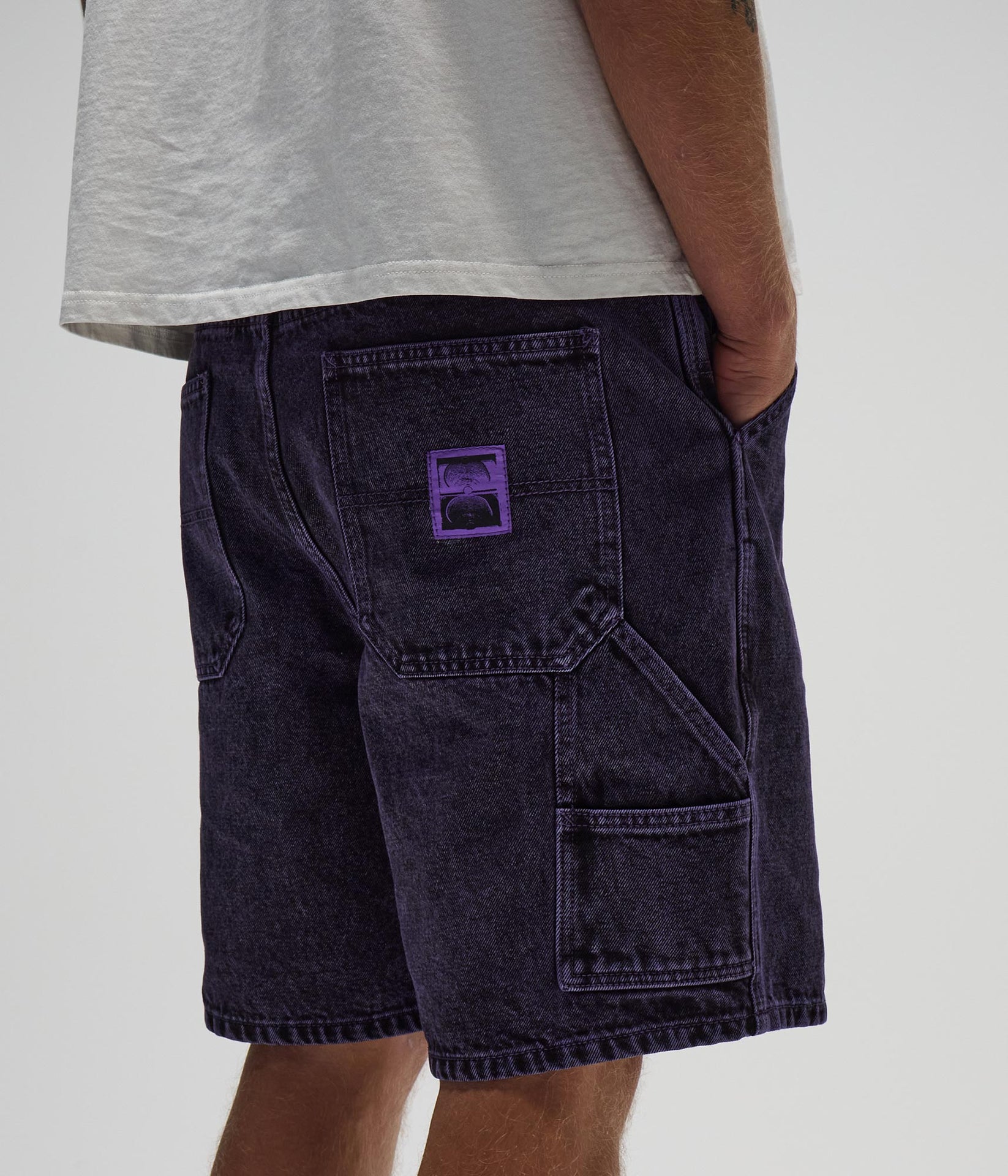 FORMER DISTEND DENIM WALKSHORTS WASHED PURPLE