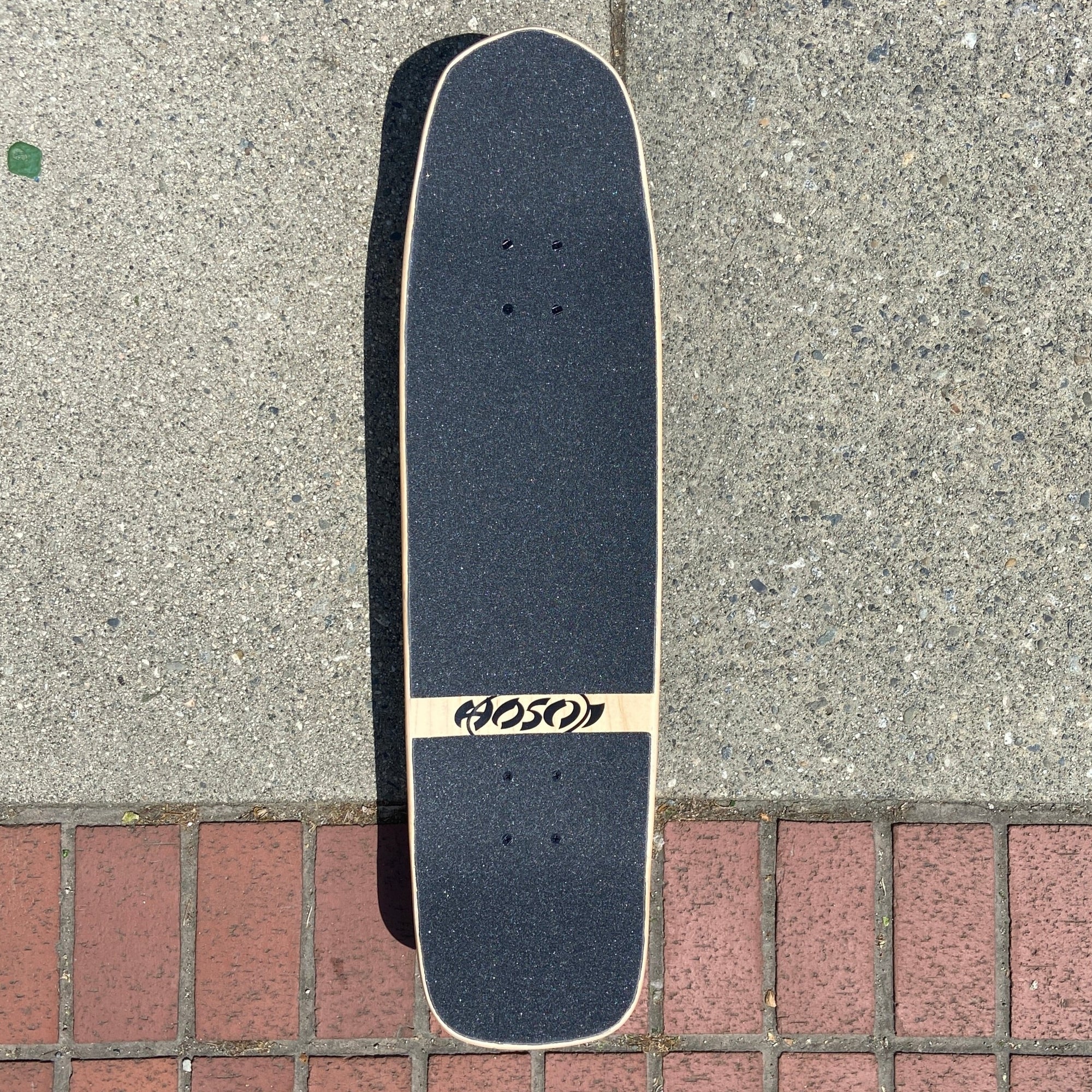 HOSOI CAT EYES PREMIUM CRUISER (8.75") - The Drive Skateshop