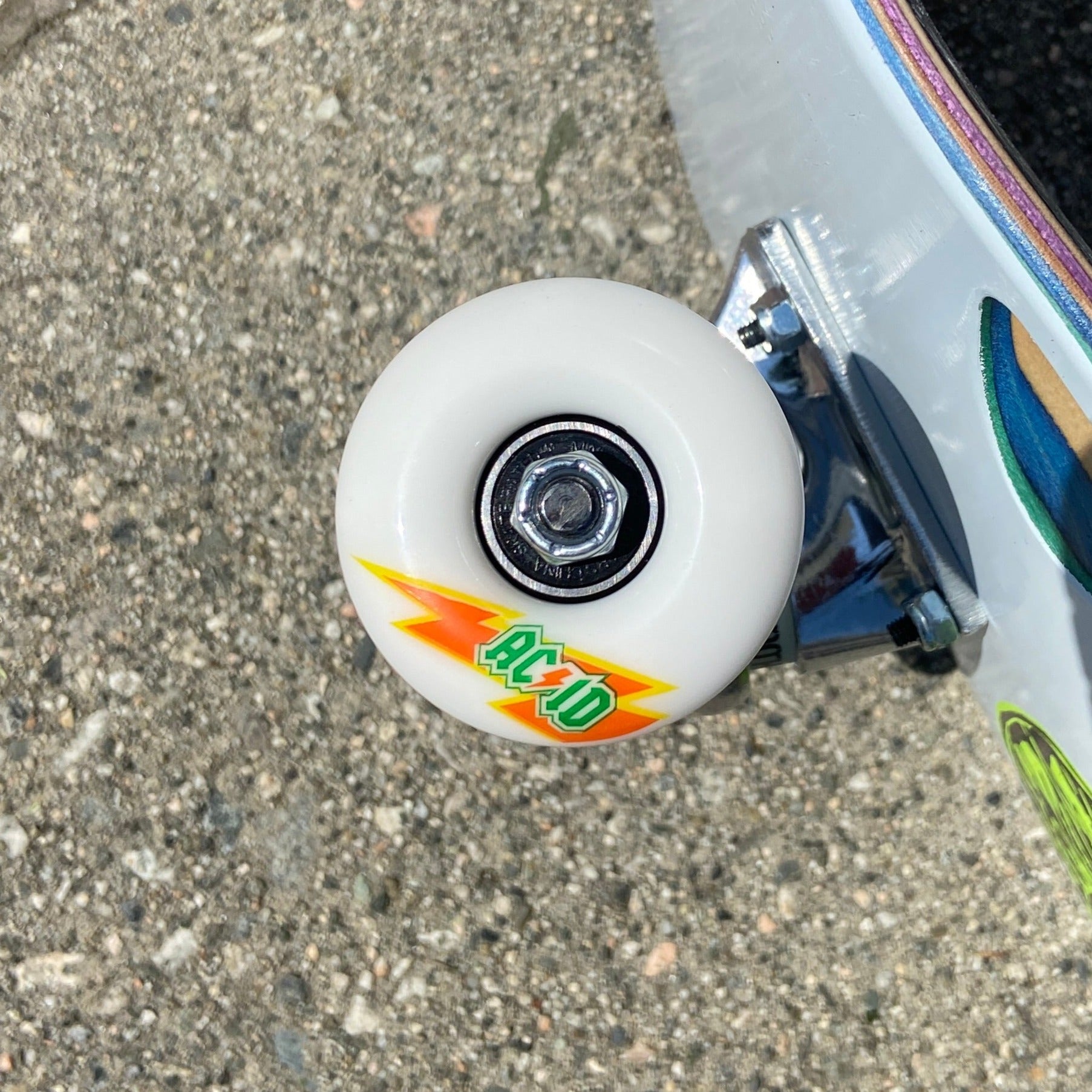 MADNESS PREMIUM CRUISER (8.75&quot;) - The Drive Skateshop