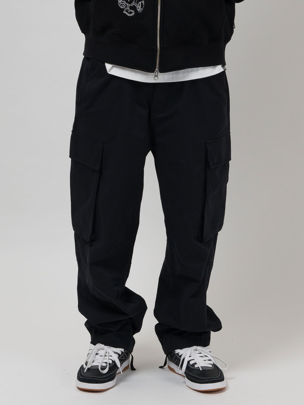 LOVIAH PARATROOPER CARGO PANTS BLACK