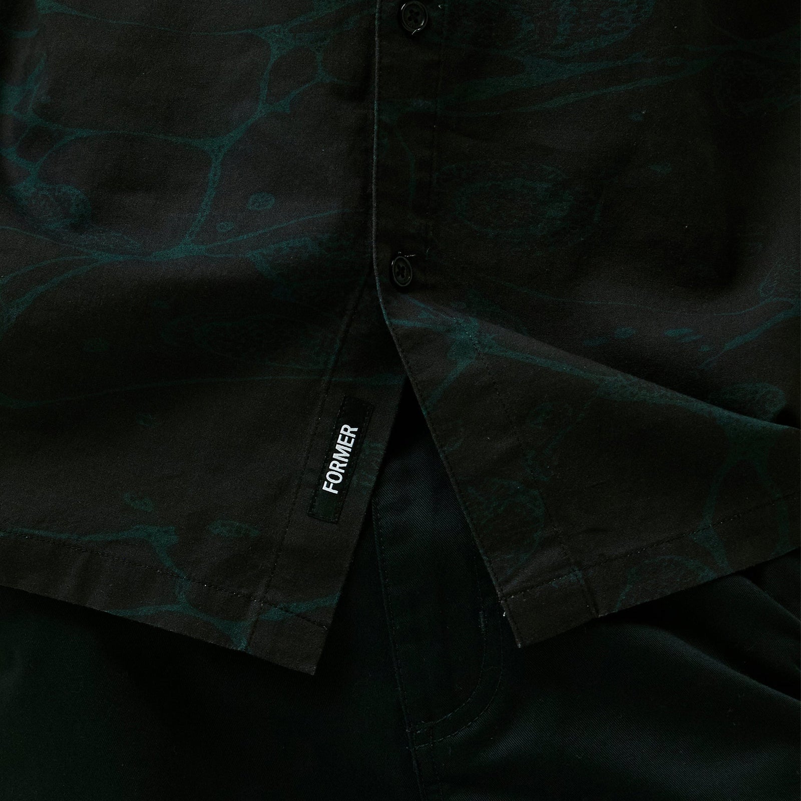 FORMER VIVIAN GLOBAL MIND T-SHIRT