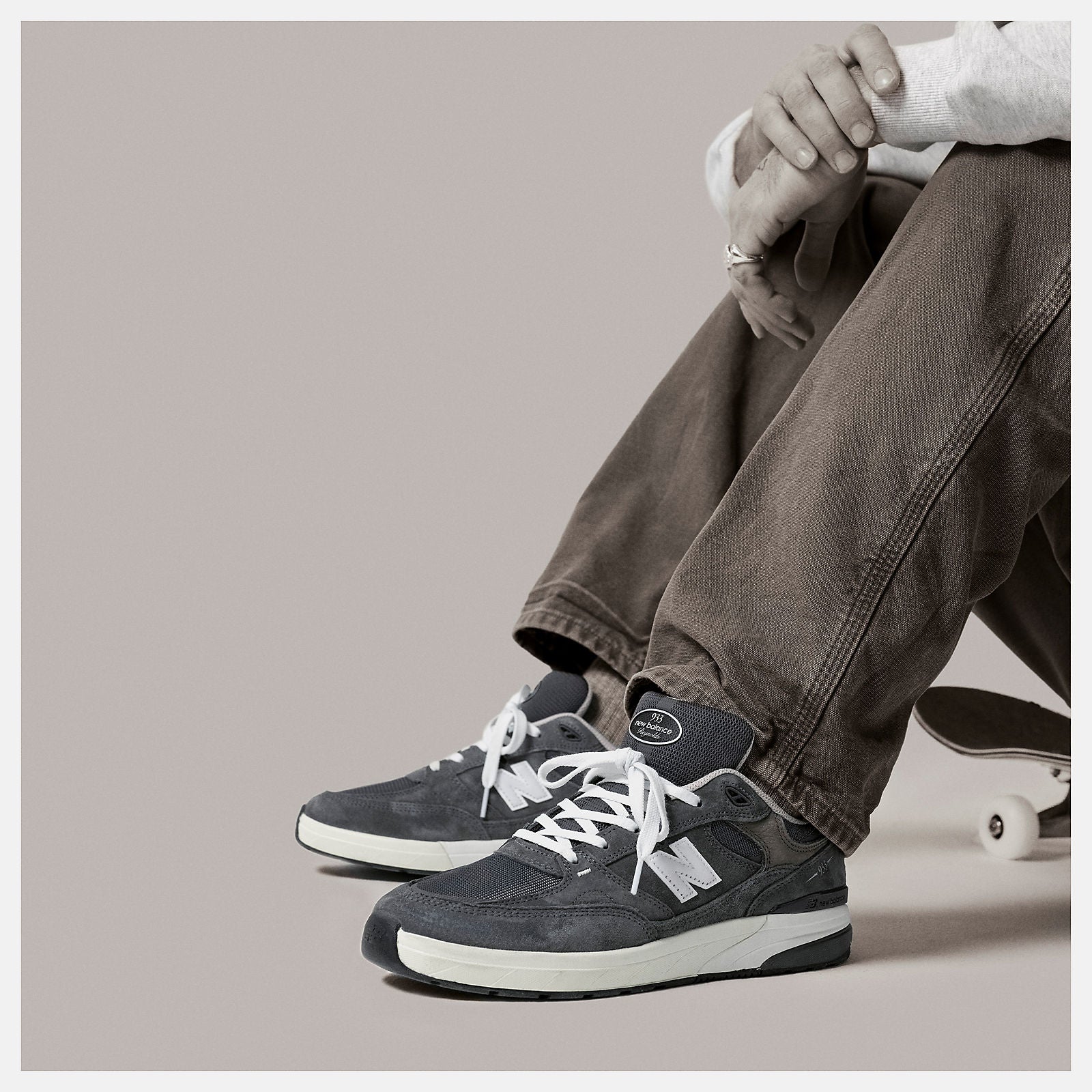 NEW BALANCE ANDREW REYNOLDS 933 GREY/BLACK - The Drive Skateboard Shop