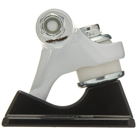 SLAPPY TRUCKS ST1 CLASSICS WHITE/BLACK 8-HOLE BASEPLATE