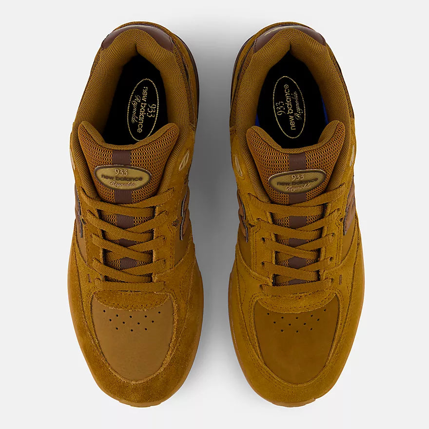 NEW BALANCE 933 ANDREW REYNOLDS BREAKFAST TEA/PUMPERNICKEL 