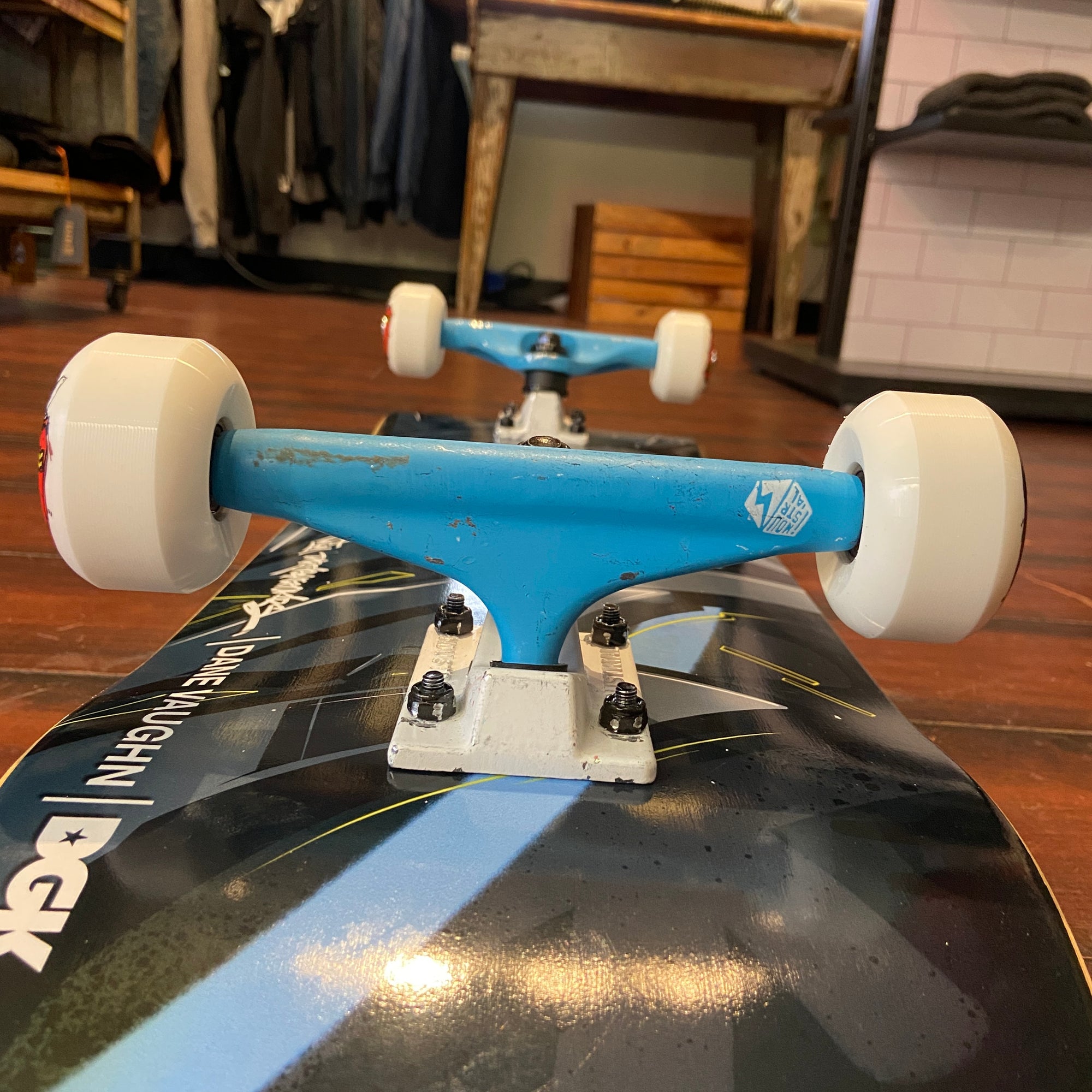 DGK PREMIUM COMPLETE (8.125") - The Drive Skateshop