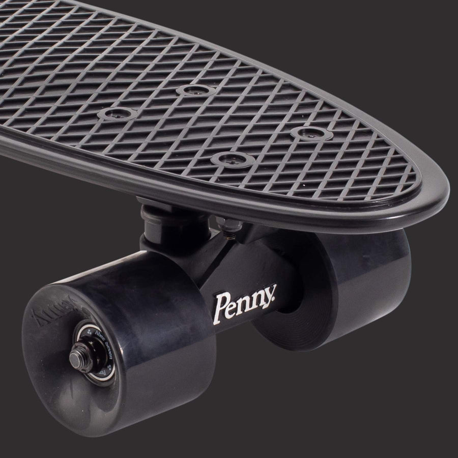 PENNY COMPLETE CLASSICS BLACKOUT 22in - The Drive Skateshop