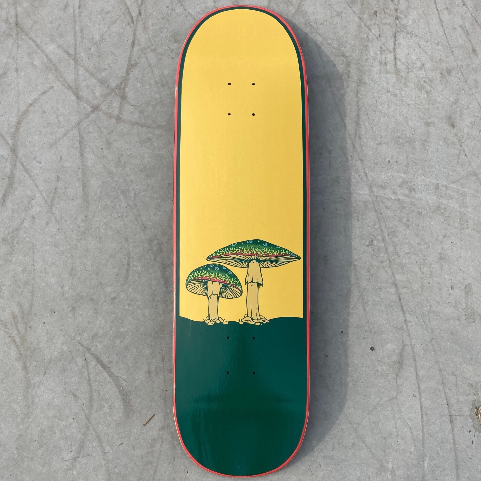 CUTTS AND BOWS DECK TROUTSHROOMS (9.25&quot;) - The Drive Skateshop