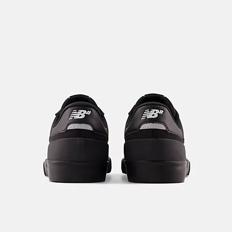 NEW BALANCE 272 BLACK - The Drive Skateshop